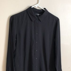 uniqlo black button up size small